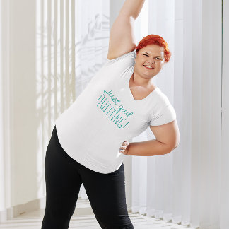 Camiseta Plus Size Basta Sair do Texto Inspiracional