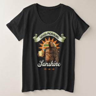 Camiseta Plus Size Bom Dia Sol Bigfoot Bebendo Café