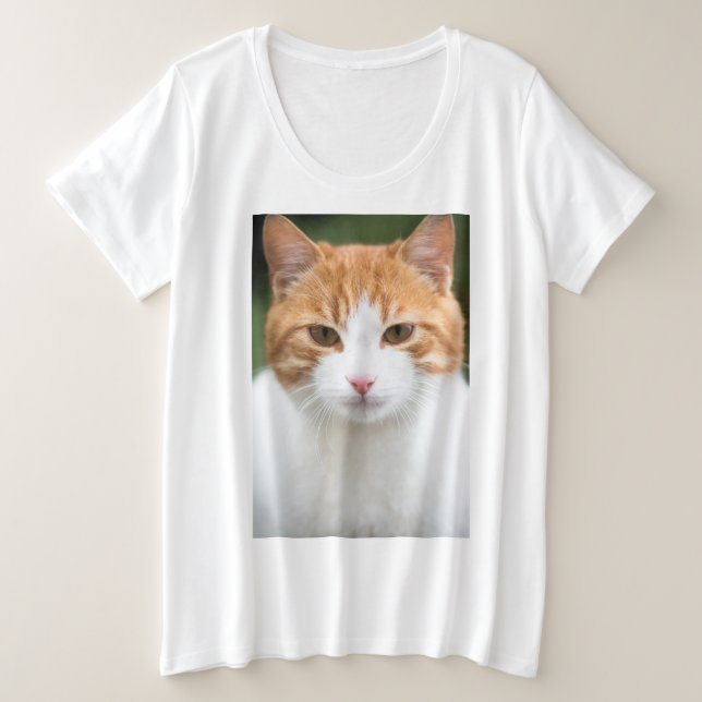 Camiseta Plus Size Bonito gato vermelho (Frente do Design)