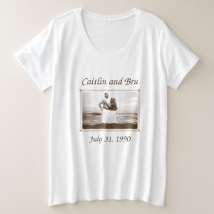 Camiseta Plus Size Caitlin e Bru 1990 (Mulheres Mais)
