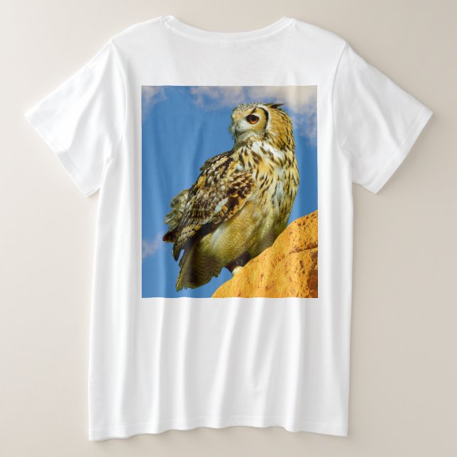 Camiseta Plus Size Coruja-de-águia-eurasiática (Verso do Design)