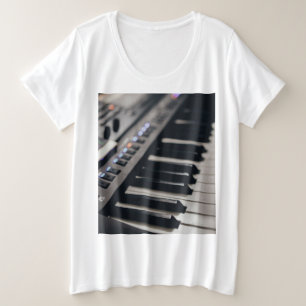 Camiseta Plus Size Design de Piano Bonito