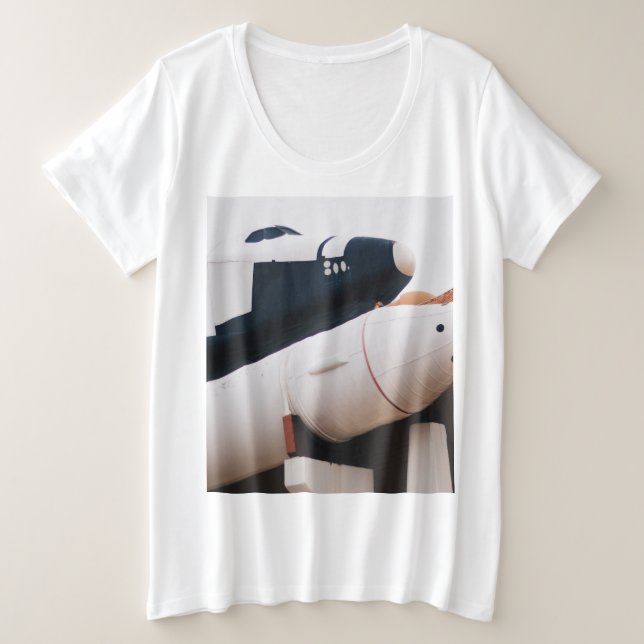 Camiseta Plus Size Espaço Exterior (Frente do Design)