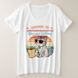 Camiseta Plus Size Executando em Vibes & Caffeine - Legal Cat Retro
