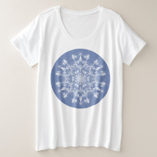 Camiseta Plus Size Floco de neve Fractal abstrato Lacy em Fundo Azul