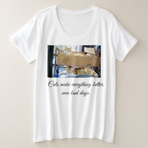 Camiseta Plus Size Gatos Tornam Tudo Melhor Frente Verso Coração Pata