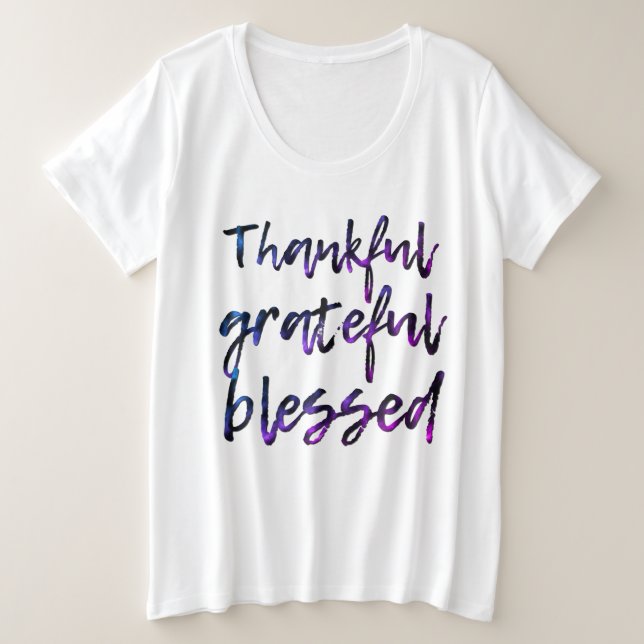 Camiseta Plus Size Graças a Deus, abençoado (Frente do Design)