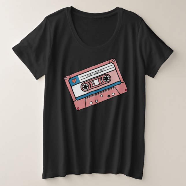 Camiseta Plus Size Nome personalizável fita cassete mista (Frente do Design)