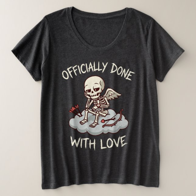 Camiseta Plus Size Officially Done With Love Skeleton Cupid Design (Frente do Design)