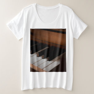 Camiseta Plus Size Piano bonito