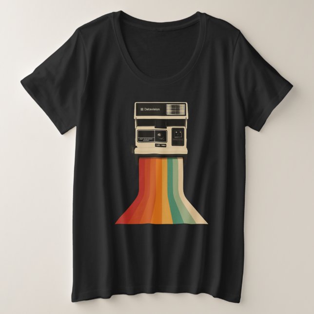 Camiseta Plus Size Retro Camera with Rainbow Print (Frente do Design)
