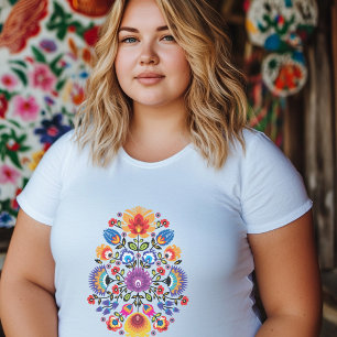 Camiseta Plus Size Sinfonia Floral Polonesa: Wycinanki Blossoms