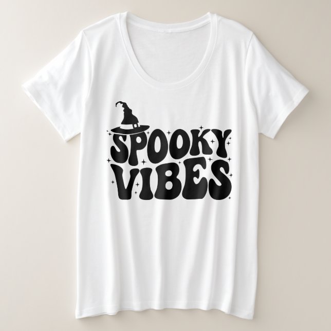 Camiseta Plus Size Spooky Vibes, Halloween Mulheres (Frente do Design)