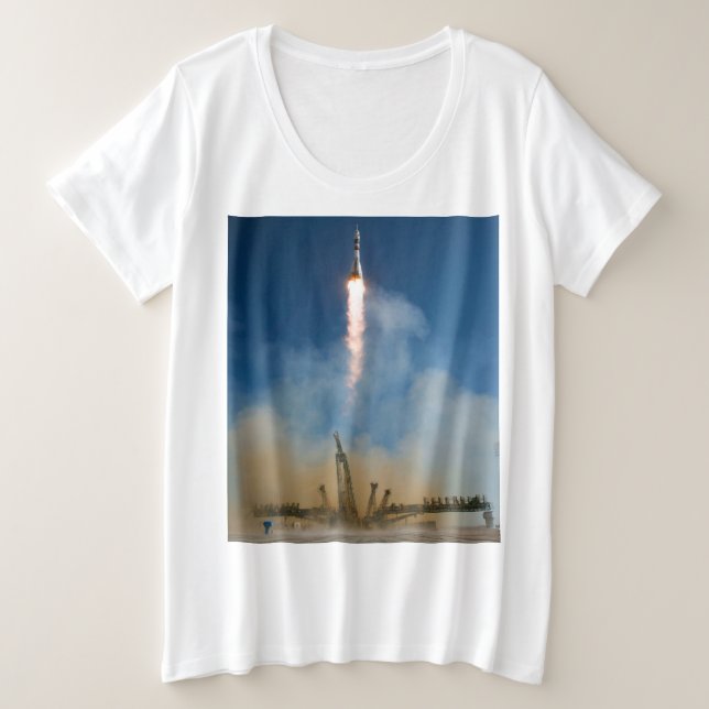 Camiseta Plus Size Viagem de espaço (Frente do Design)