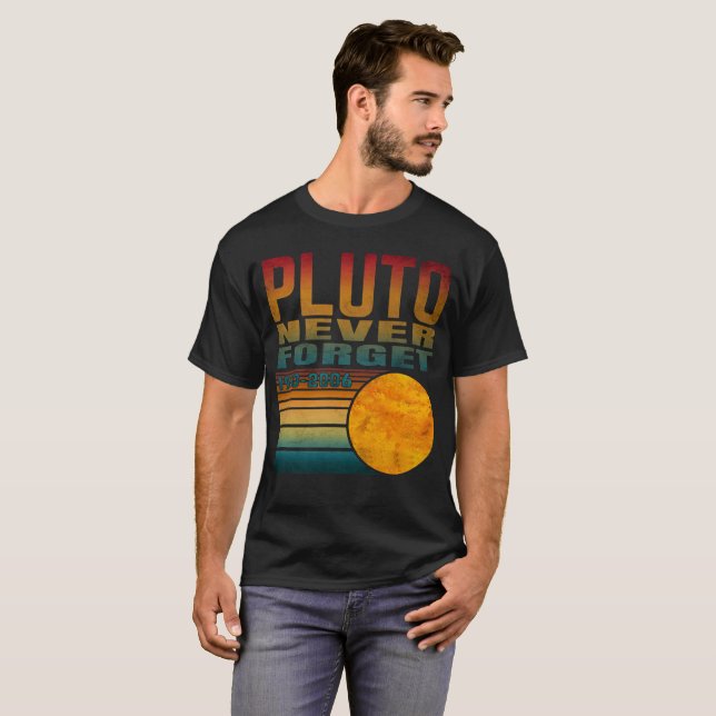 Camiseta Plutão Nunca Esqueça (Frente Completa)