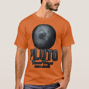 Camiseta Plutão Nunca Esquece 1930-2006