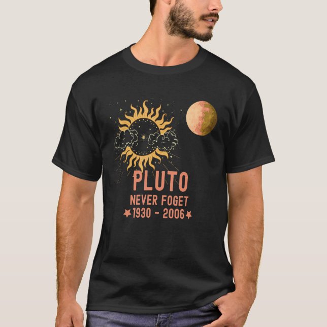 Camiseta Pluto Nunca Fogert Planeta e o Sol (Frente)