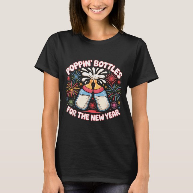 Camiseta Pn Bottles For The New Year Funny Baby Milk Toast  (Frente)