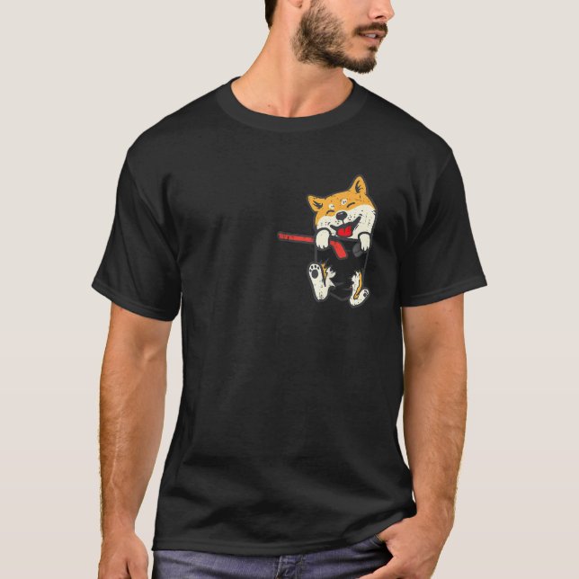 Camiseta Pocket Shiba Inu Feet Ice Cute Akita Japane (Frente)