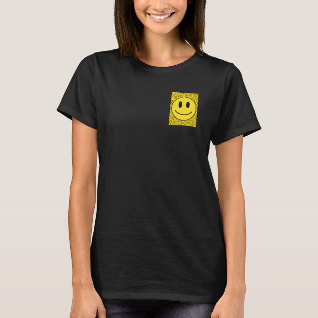 Camiseta Pocket Smiling Face Costume Happy Cute Smile Trend (Frente)