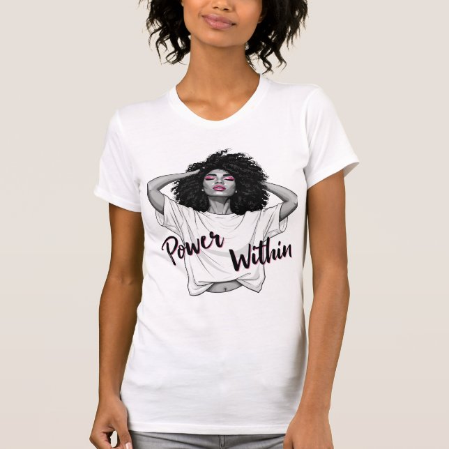 Camiseta Poder Dentro da Ilustração Afro de Cabelo Natural (Frente)