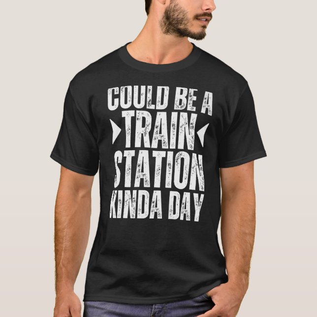Camiseta Podia Ser Uma Estação De Comboio Meio Dia K (Frente)
