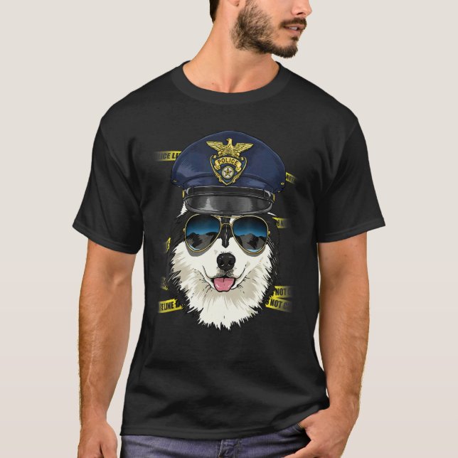 Camiseta Police Officer Alaskan Malamute PD Cop Crime Scene (Frente)