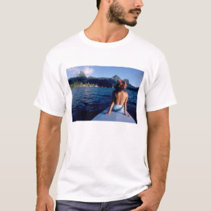 Camiseta Polinésia Francesa, Moorea. Mulher desfrutando vis