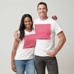 Camiseta Polkadots brancos em vermelho