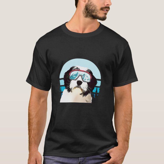 Camiseta Polonês Lowland Sheepdog Skiing Winter Ski Dog Lov (Frente)