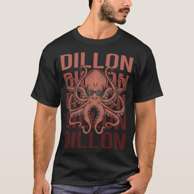 Camiseta Polvo Engraçado - Dillon Nome (Frente)