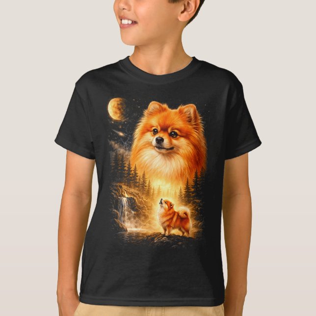 Camiseta Pomeranian uivando para a lua vintage místico (Frente)