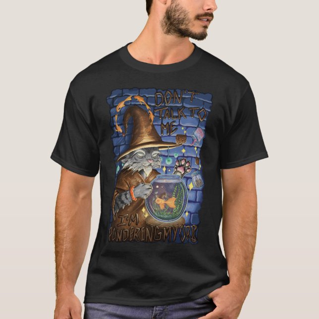 Camiseta Pondering Wizard Cat T-Shirt (Frente)
