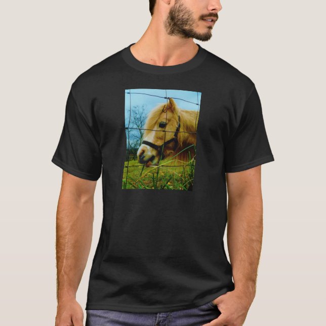 Camiseta Pônea Loura Miniatura / Céu Azul Cavalo (Frente)