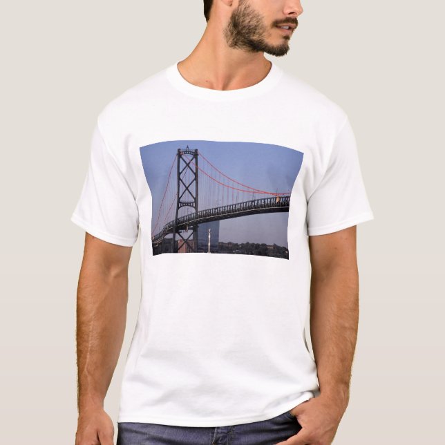 Camiseta Ponte Angus L Macdonald, Halifax, Nova 2 (Frente)