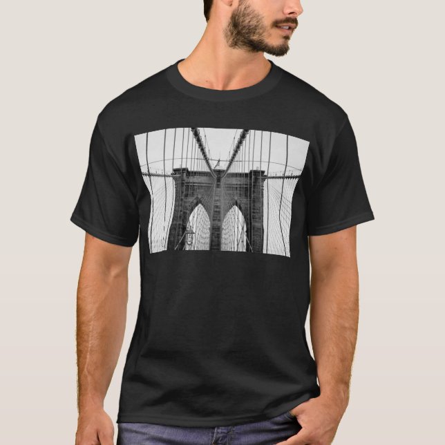 Camiseta Ponte Black White Brooklyn Nova York (Frente)