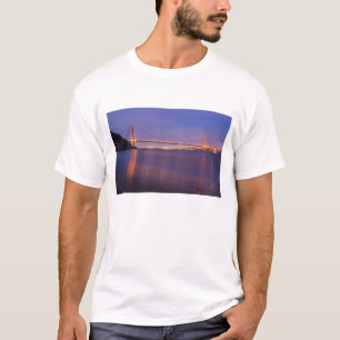 Camiseta Ponte Ouro da Porta ao anoitecer de Kirby Cove