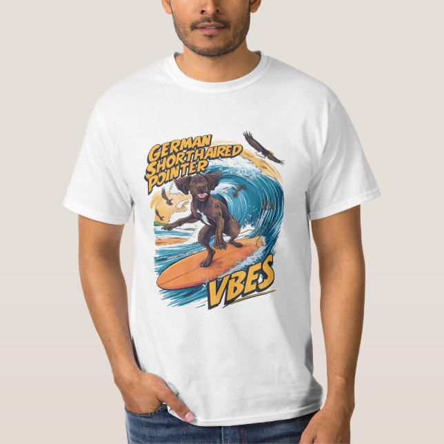 Camiseta Ponteiro Alemão Curto Prendendo Grande Onda (Frente)