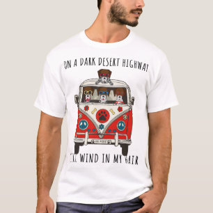 Camiseta Ponteiro Alemão De Curta Distância Em Uma Highwa