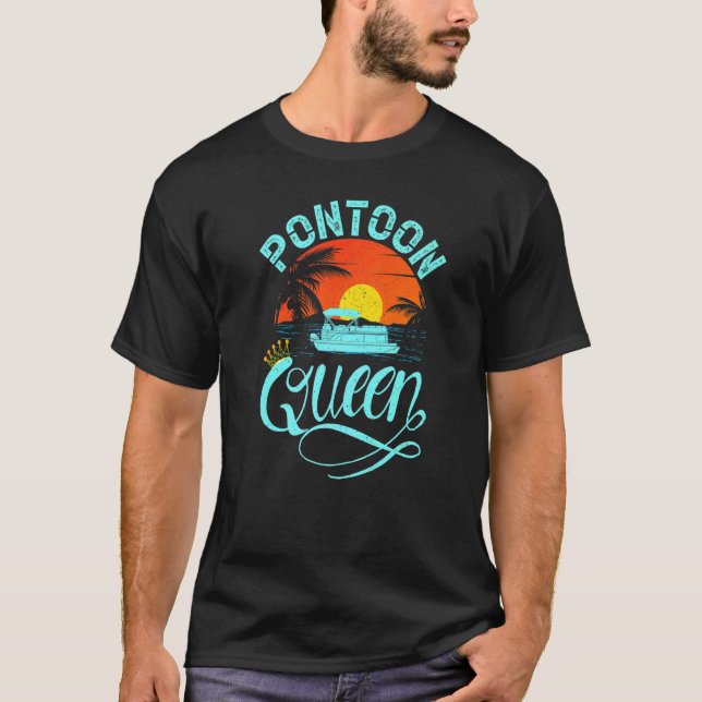 Camiseta Pontoon Queen Retro Vintage Style Pontoon Boat (Frente)