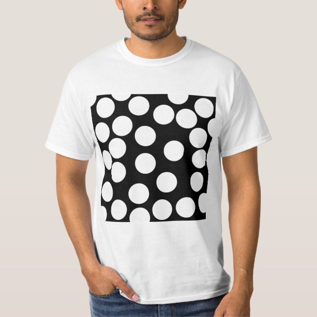 Camiseta Pontos grandes em preto e branco. (Frente)