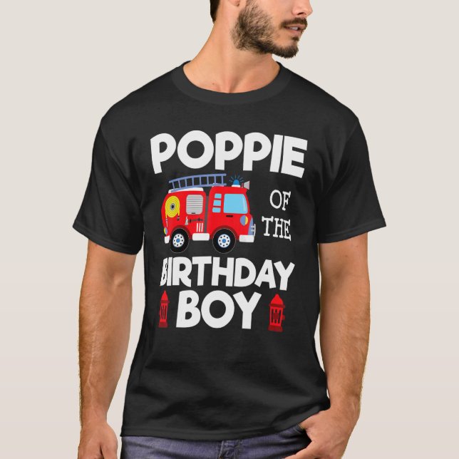 Camiseta Poppie Birthday Boy Fire Truck Toddler Bombeiro (Frente)