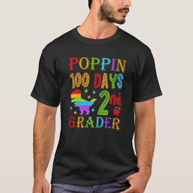 Camiseta Poppin 100 Days 2nd Grader Dinosaur School Kid T-R (Frente)