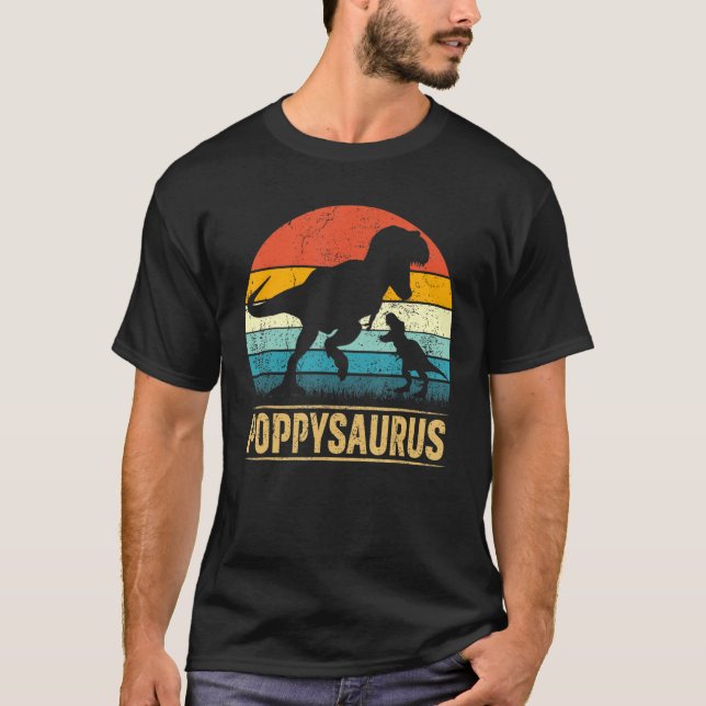 Camiseta Poppy Saurus Rex Dinosaur Poppysaurus Funny Pai (Frente)