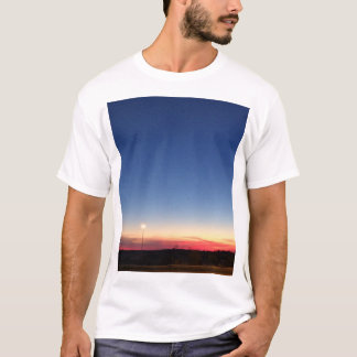Camiseta Pôr do Sol Ardente para Iluminar seu Guar