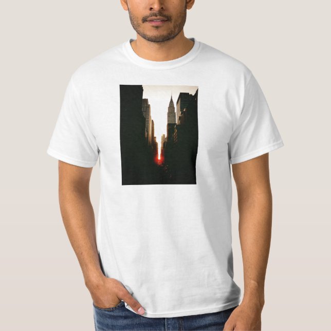 Camiseta Por do sol de Manhattanhenge e a construção de (Frente)