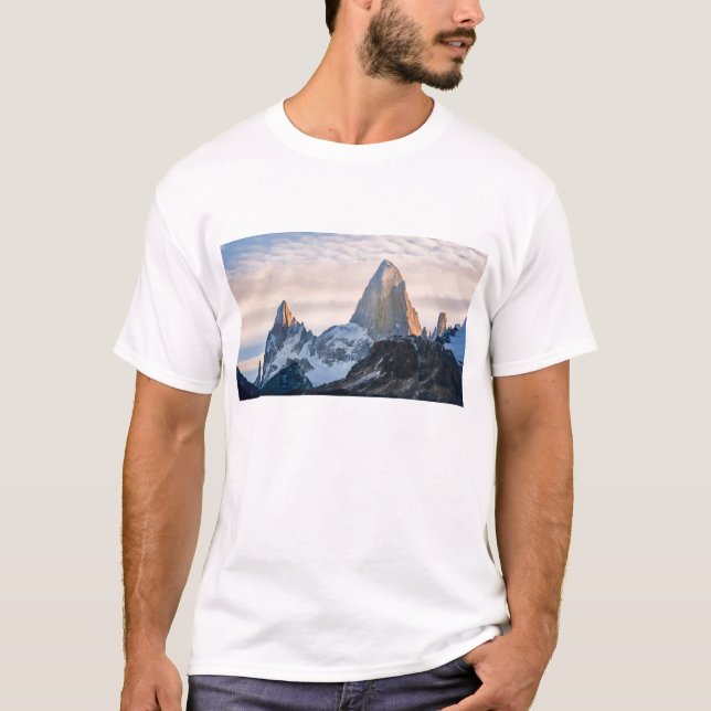 Camiseta Por do sol e nuvens sobre Mt Fitzroy (Frente)
