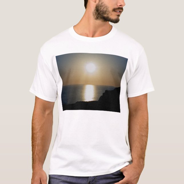 Camiseta Por do sol norte da cinza vulcânica de Devon (Frente)