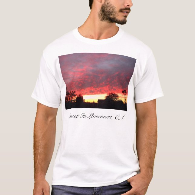 Camiseta Por do sol, por do sol em Livermore, CA (Frente)