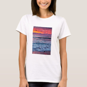Camiseta Pôr do sol sobre as ondas do oceano, Califórnia